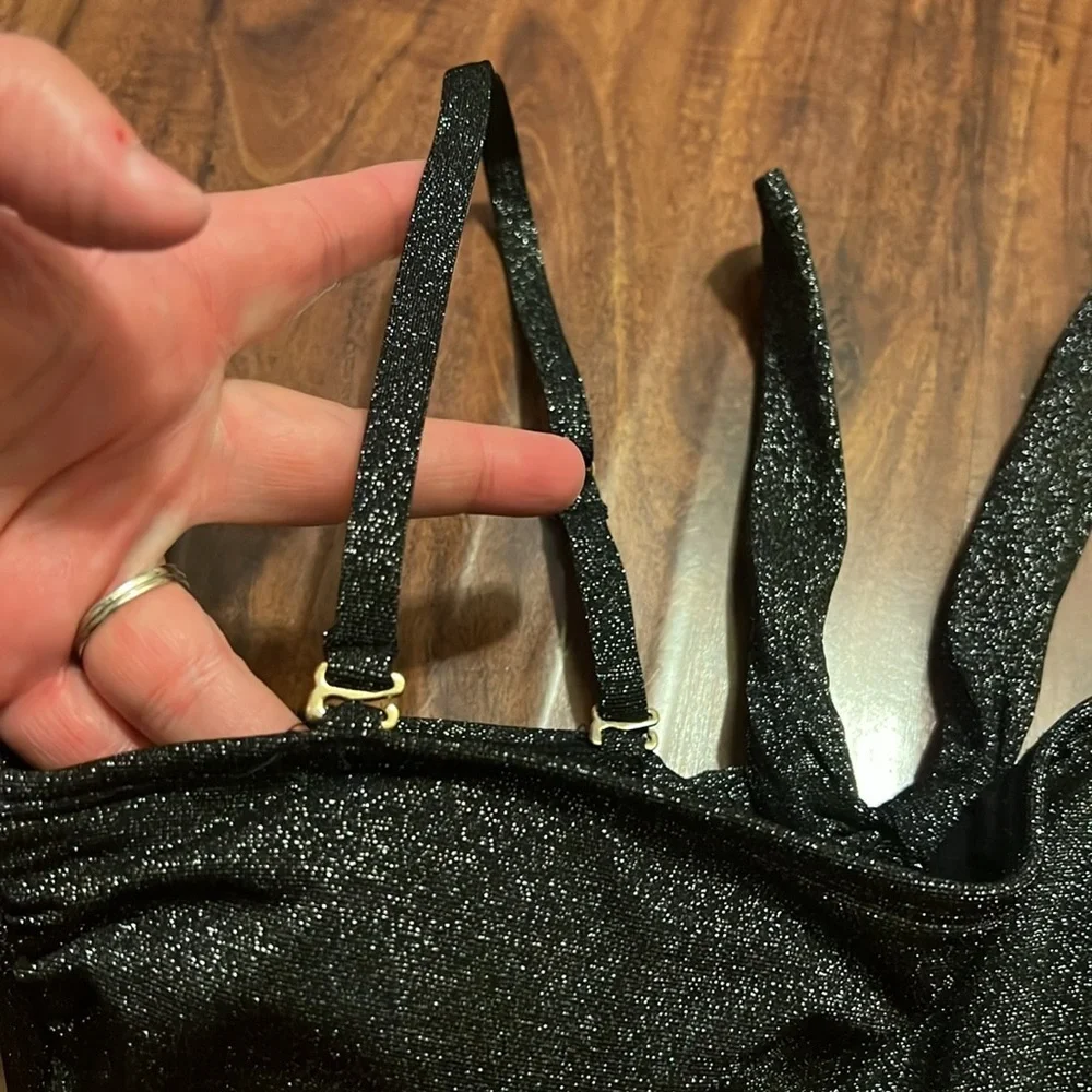3/$30 NWT California Waves Bandeau top sparkle Medium - Picture 5 of 9